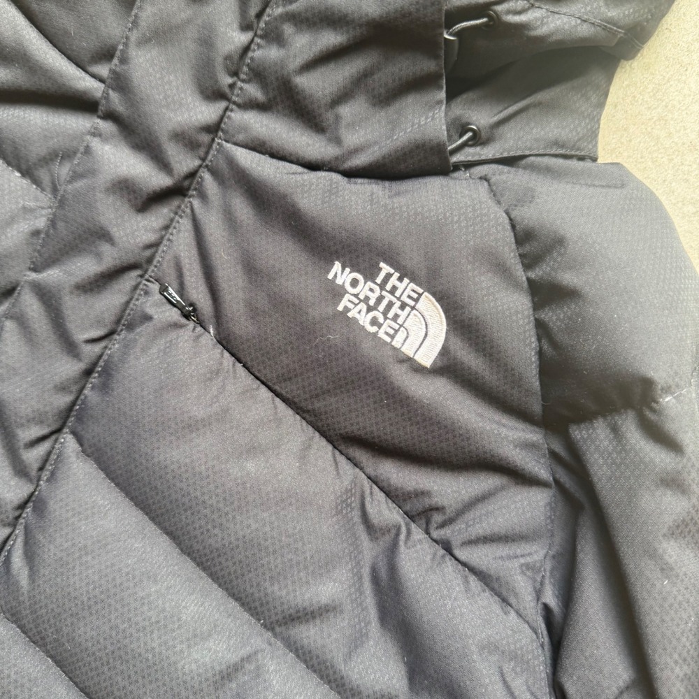 The North Face Womens Black Quilted Hooded Puffer Jacket - Picture 3 of 8